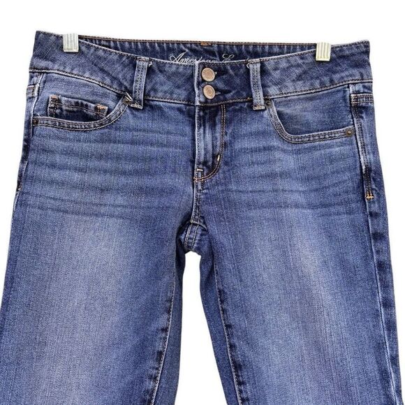 AEO Artist Blue Jeans Women’s Size 4 Light Wash Mid- Low Rise Stretch 5 Pockets - Picture 3 of 8
